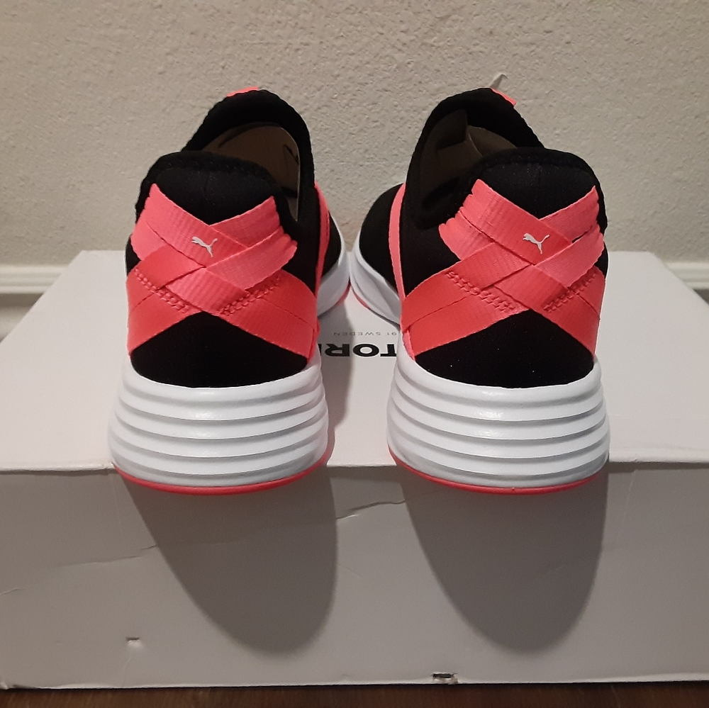 Puma - Picture 2 of 4